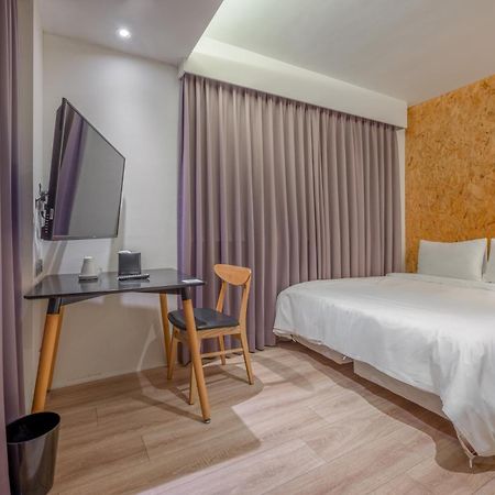 Light Hostel - Ταϊνάν Εξωτερικό φωτογραφία