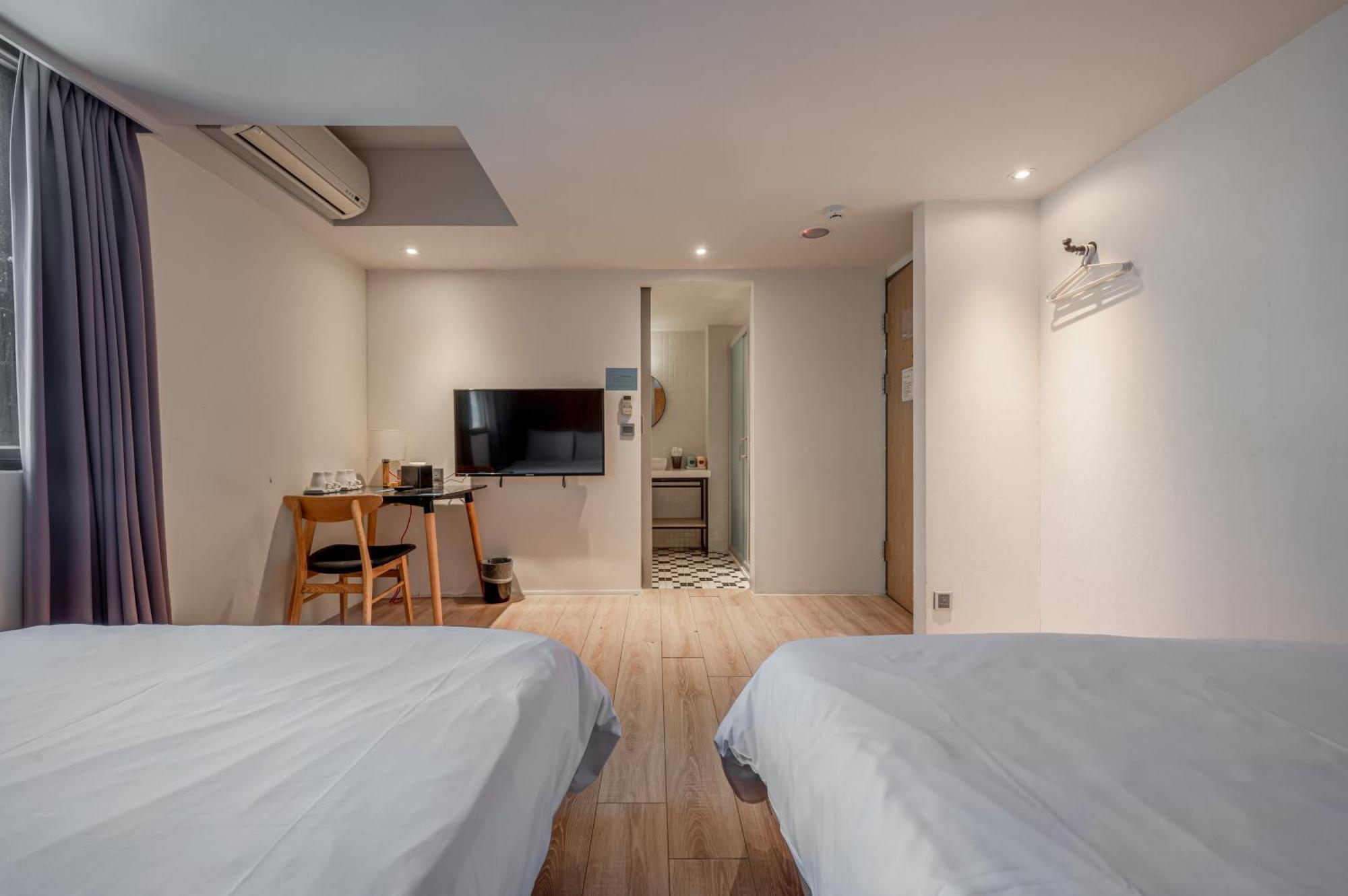 Light Hostel - Ταϊνάν Εξωτερικό φωτογραφία